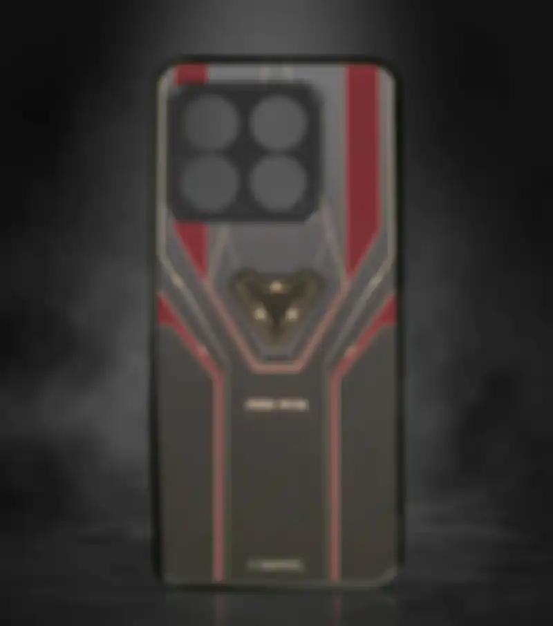 Case hp dengan desain Iron Man 