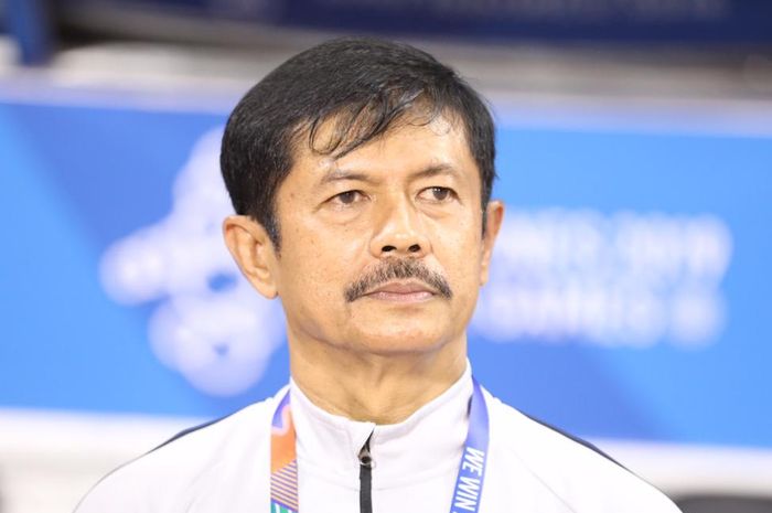 Pelatih timnas U-22 Indonesia, Indra Sjafri, saat laga melawan Vietnam di SEA Games 2019