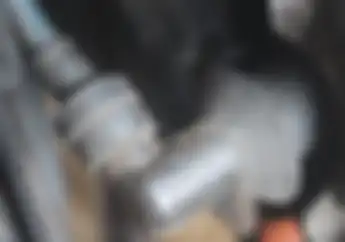 Bagus Mana Cop Busi dengan Bahan Besi atau Tembaga? Pengaruhnya ke Performa Motor