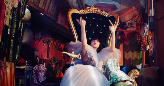 Scene MV 'How You Like That'