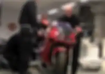  Dibuka dari Boksnya yang Berumur 20 Tahun, Kondisi Motor Legendaris Honda Ini Bikin Melotot
