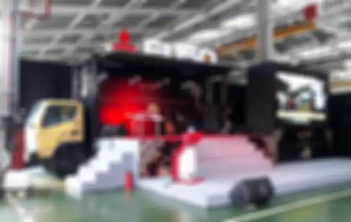 Truk panggung yang jadi milik Iwan Fals