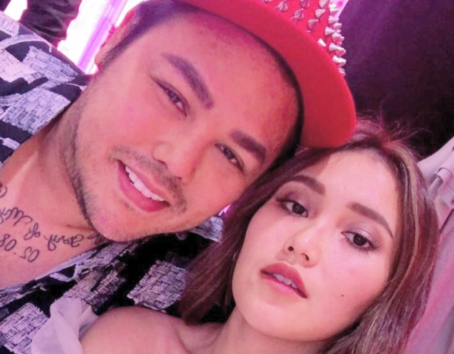 Ivan Gunawan disemprot oleh Ayu Ting Ting