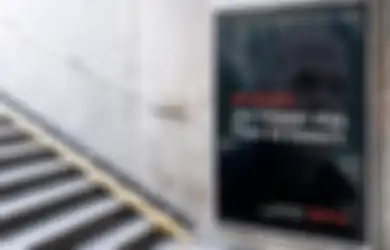 Viral Papan Bertuliskan Spoiler Serial Netflix Supaya Cegah Orang Keluar Rumah saat Corona