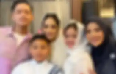 Adem Banget Lihatnya, Hadiri Acara Pengajian 4 Bulanan Aurel Hermansyah, Krisdayanti Datang Bersama 2 Buah Hatinya, Komentar Raul Lemos Langsung Jadi Sorotan