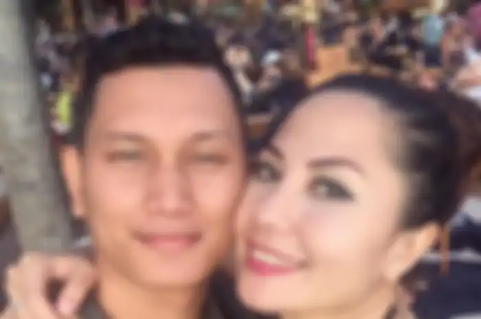 Potret Emma Waroka dan Bagoes Soeharto.