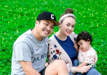 Pantas Anaknya Bikin Penyanyi Berkebangsaan Amerika Bertekuk Lutut hingga Langsung Lamar Meski Baru 3 Bulan Pacara, Intip Paras Orang Tua Rianti Cartwright yang Masih Mesra di Usia Senja