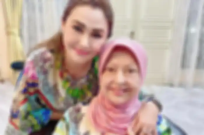 Firasat yang dirasakan Nia Zulkarnaen sebelum Mieke Wijaya meninggal dunia