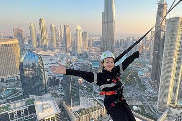 Natasha Wilona di Sky Views Observatory Dubai, netizen yang deg-degan!