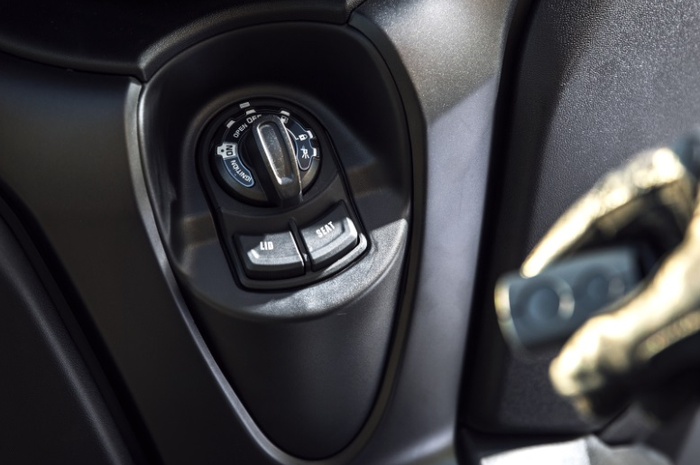 Ilustrasi Keyless system disematkan di XMAX 125