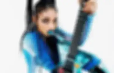 Simak Single Baru Willow Smith 't r a n s p a r e n t s o u l' yang Digarap Bareng Travis Barker