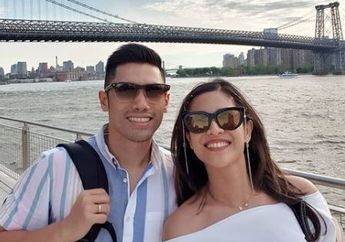 Wajahnya Jadi Standar Cantik Wanita Indonesia hingga Bikin Cucu Menteri Bertekuk Lutut, Dian Sastrowardoyo Ternyata Warisi Paras sang Eyang Putri, Lukisan Ini Jadi Buktinya