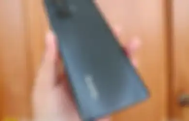 Review Realme 10 Pro+ 5G: Pilihan Terbaik Buat Lo yang Suka Desain Apik