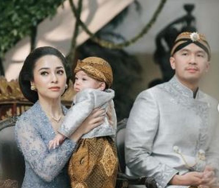 Keluarga Nikita Willy dan Indra Priawan