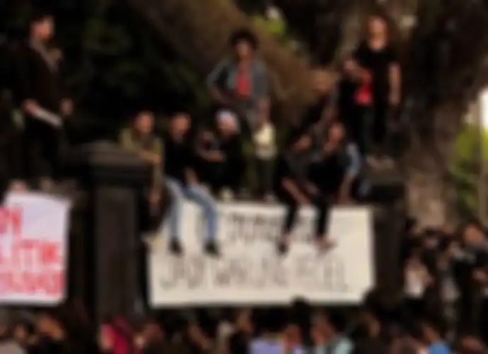 Poster lucu demo mahasiswa